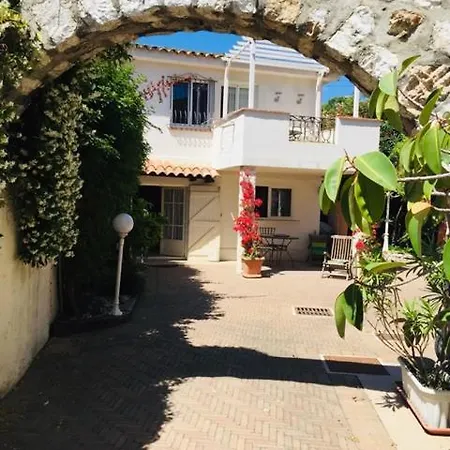 Sea View Front Beach Apartment Deluxe Near Nice Airport Cagnes-sur-Mer Exterior photo