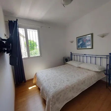 Sea View Front Beach Apartment Deluxe Near Nice Airport Cagnes-sur-Mer Exterior photo