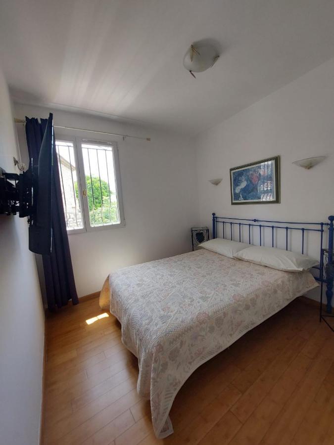 Sea View Front Deluxe Near Airport