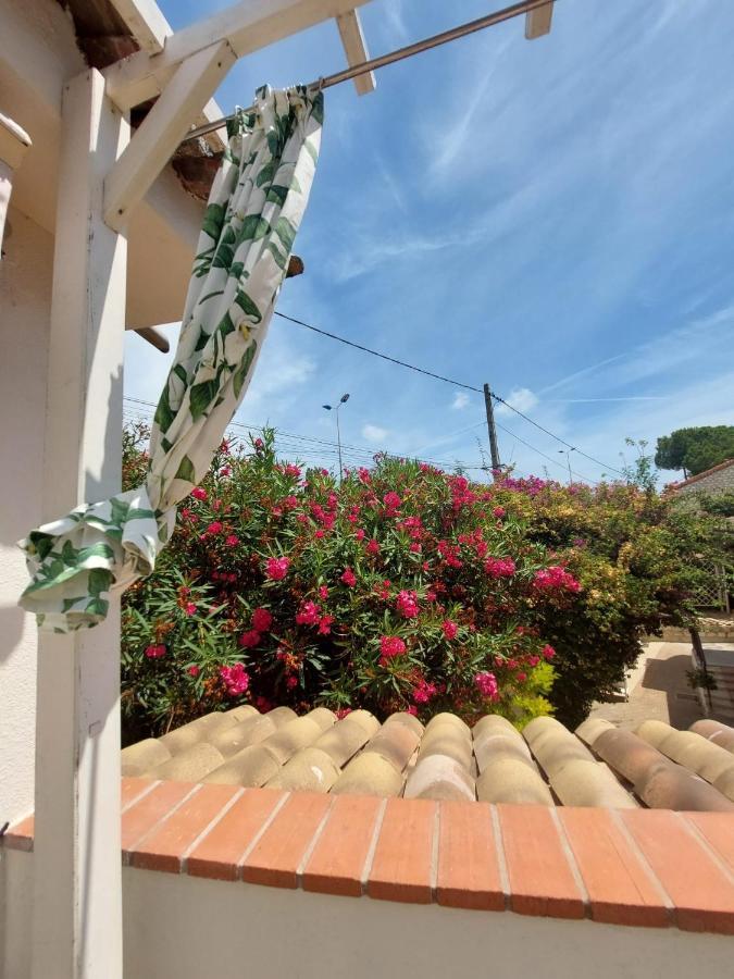 Sea View Front Deluxe Near Airport Apartment Cagnes-sur-Mer